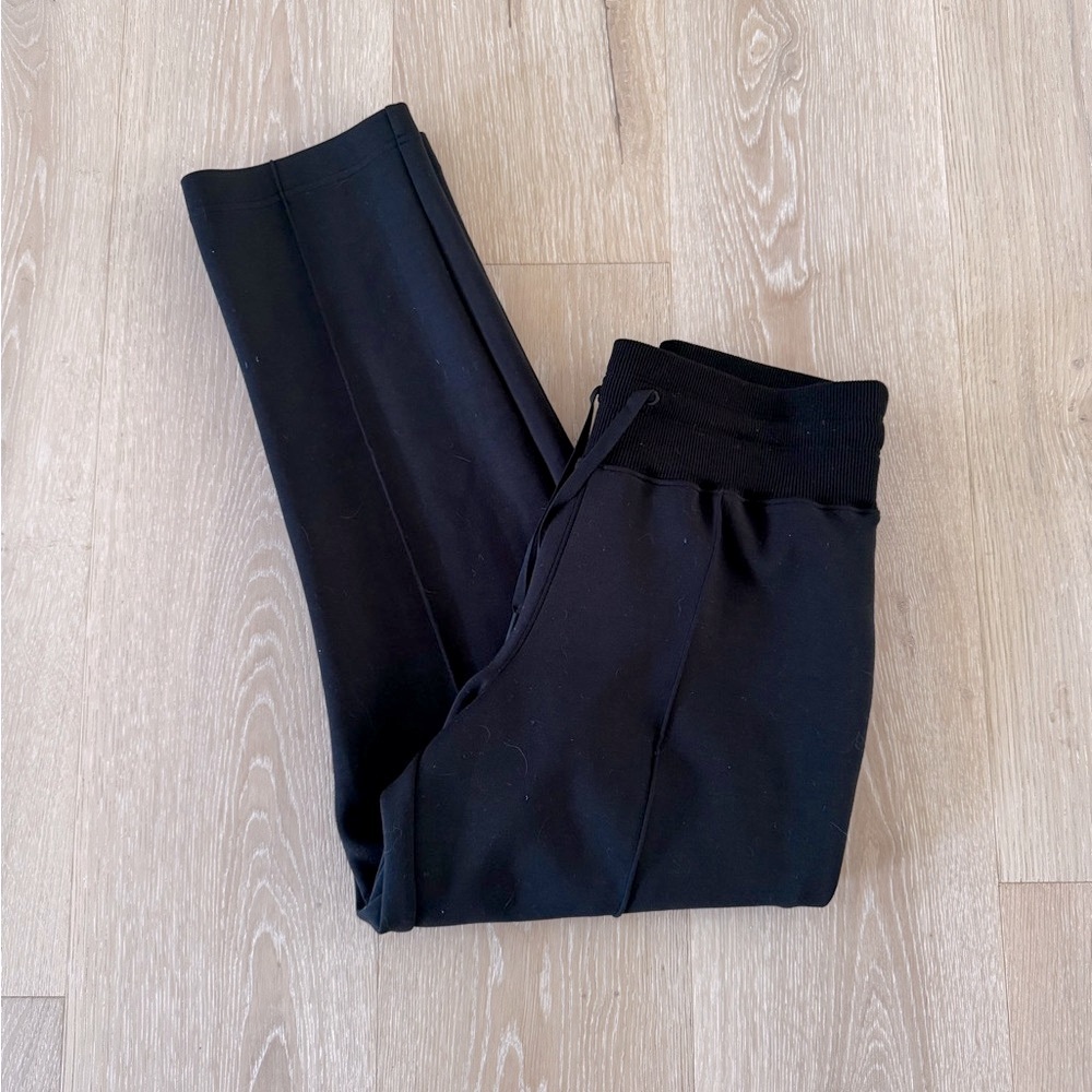 spanx airessentials luxe tapered pant